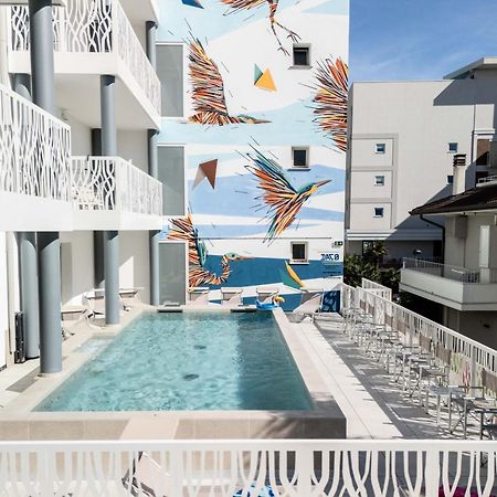 Hotel Marzia Holiday Queen กาออร์เล ภายนอก รูปภาพ
