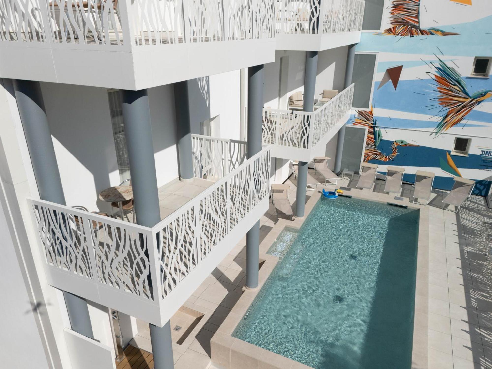 Hotel Marzia Holiday Queen กาออร์เล ภายนอก รูปภาพ