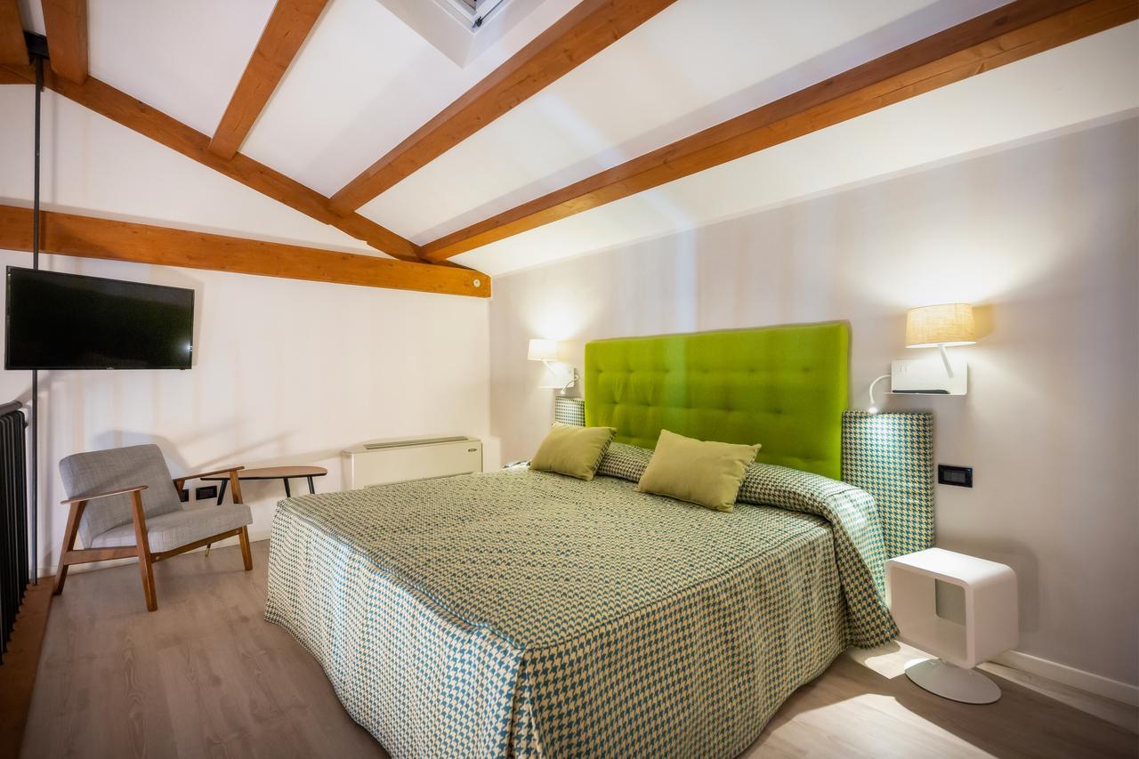 Hotel Marzia Holiday Queen กาออร์เล ภายนอก รูปภาพ